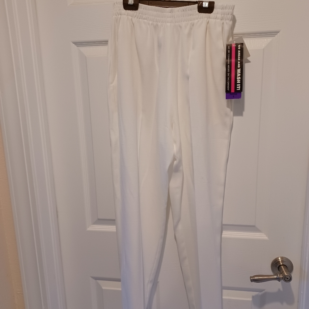 Joan Walter  white  dress pants